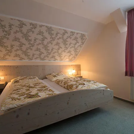 Kleines Wemhoff 3*